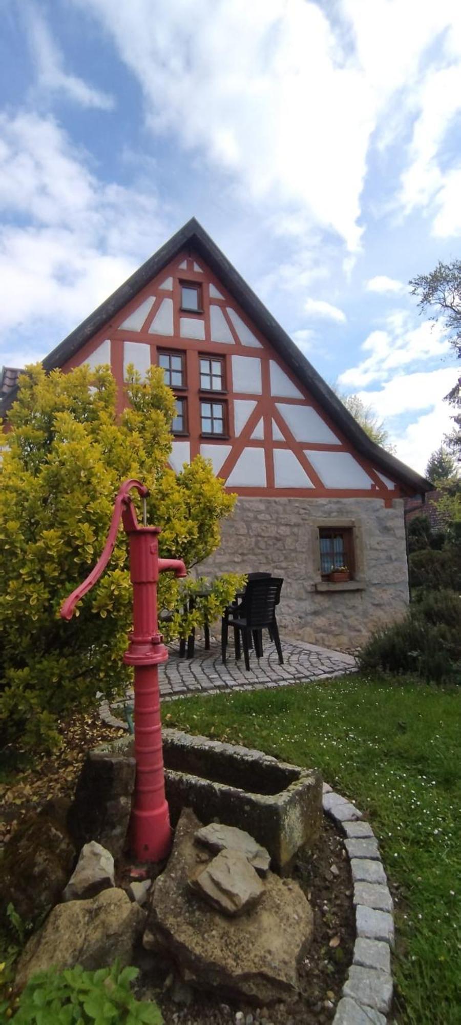 Idyllisches Fachwerkhaeusle Mit Terrasse Am Tor Zum Schwarzwald Villa Horb am Neckar Buitenkant foto